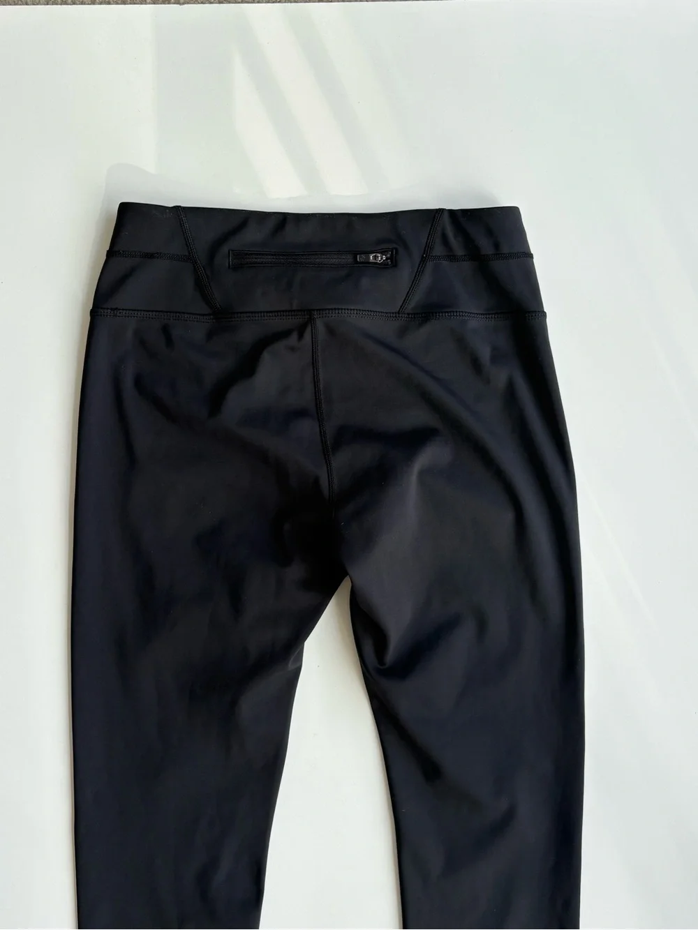 Athleta Black Full Length Silver Shine Strip Leggings. Women’s Size Small